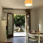 Mezzanine Avec Jardin Privatif, Parking Et Clim - Saint-raphael - Fr-1-226a-81