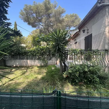 Mezzanine Avec Jardin Privatif, Parking Et Clim - Saint-raphael - Fr-1-226a-81